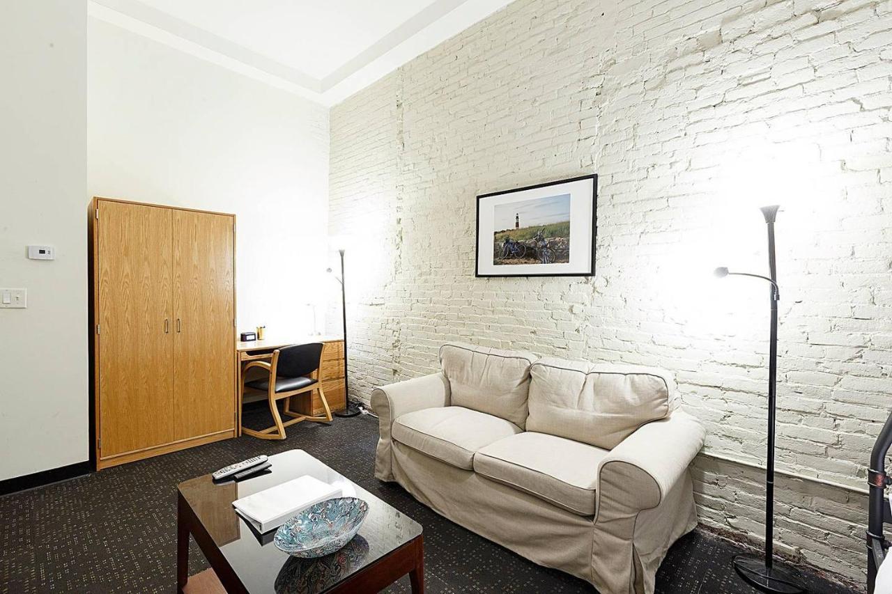 Апартаменти Studio Ready 4 Students & Traveling Professionals! 310 Бостон Екстер'єр фото