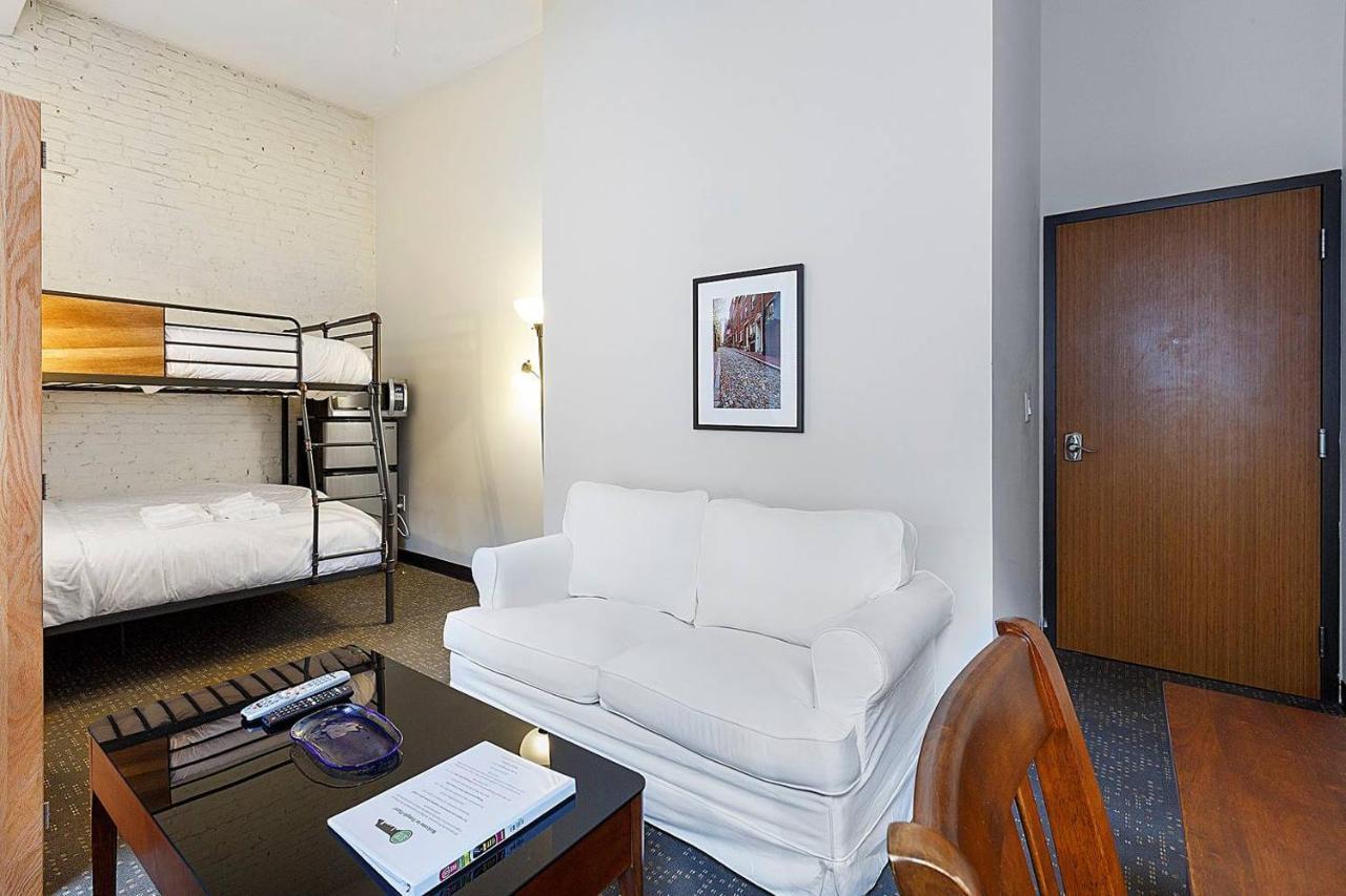 Апартаменти Studio Ready 4 Students & Traveling Professionals! 310 Бостон Екстер'єр фото